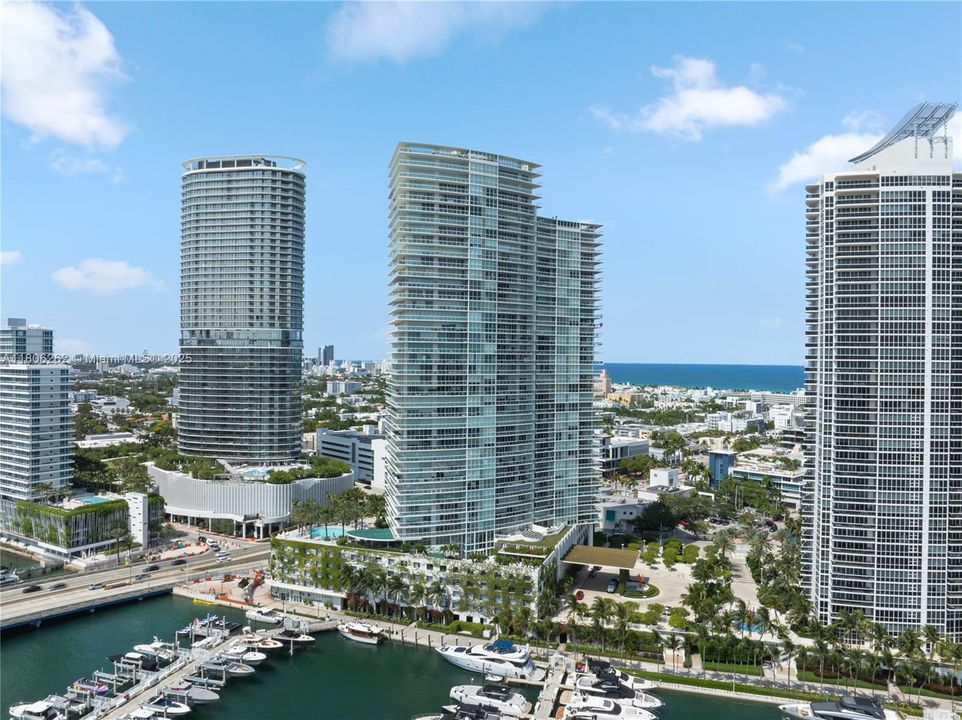 На продажу: $3,450,000 (3 спален, 3 ванн, 2158 Квадратных фут)