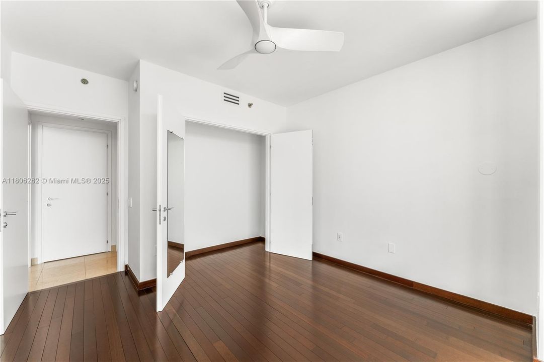 На продажу: $3,450,000 (3 спален, 3 ванн, 2158 Квадратных фут)