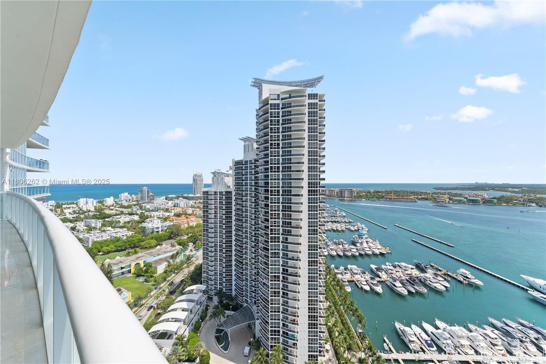 На продажу: $3,450,000 (3 спален, 3 ванн, 2158 Квадратных фут)