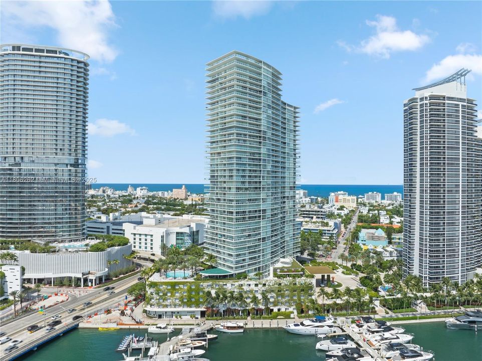 На продажу: $3,450,000 (3 спален, 3 ванн, 2158 Квадратных фут)