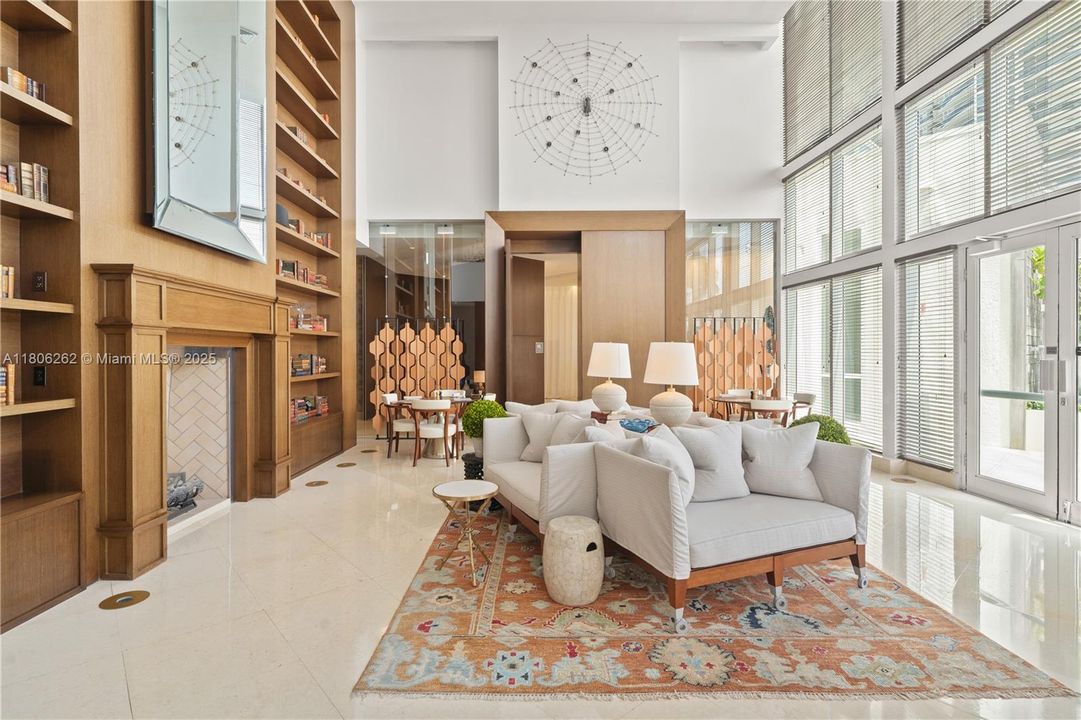 На продажу: $3,450,000 (3 спален, 3 ванн, 2158 Квадратных фут)