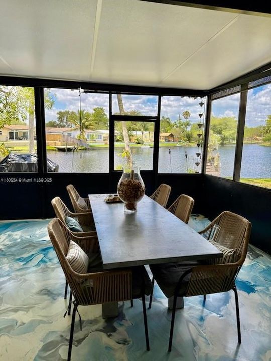 For Sale: $349,000 (3 beds, 2 baths, 1472 Square Feet)