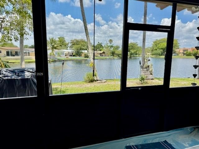 For Sale: $349,000 (3 beds, 2 baths, 1472 Square Feet)