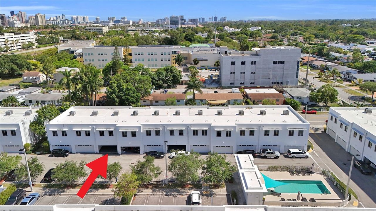 Недавно продано: $499,000 (3 спален, 2 ванн, 1500 Квадратных фут)