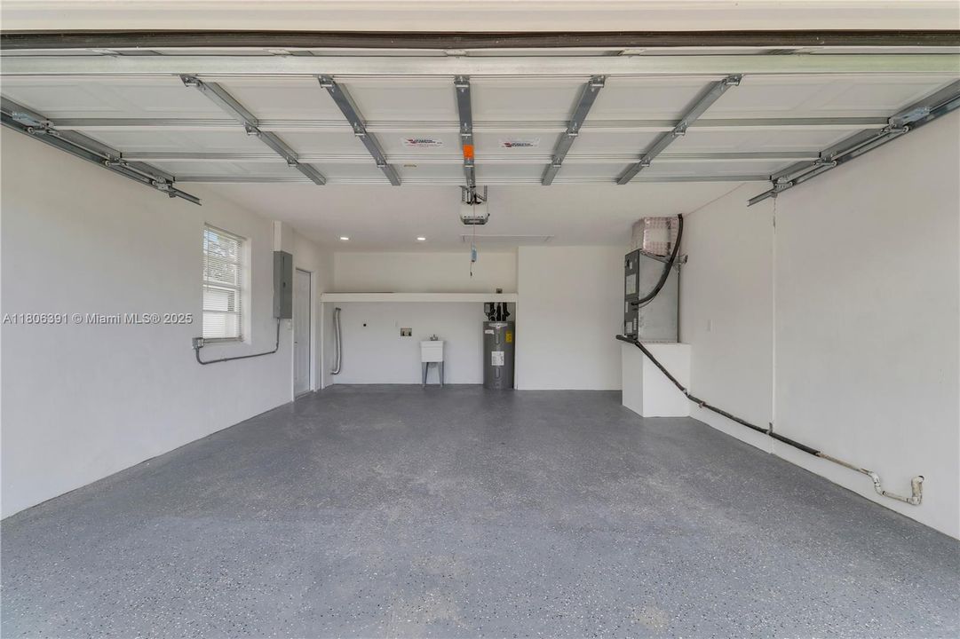 Vendido Recientemente: $769,500 (3 camas, 2 baños, 1434 Pies cuadrados)