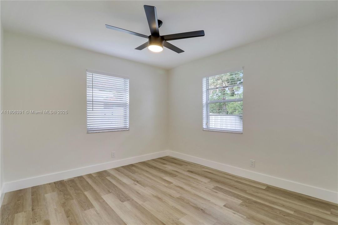 Vendido Recientemente: $769,500 (3 camas, 2 baños, 1434 Pies cuadrados)