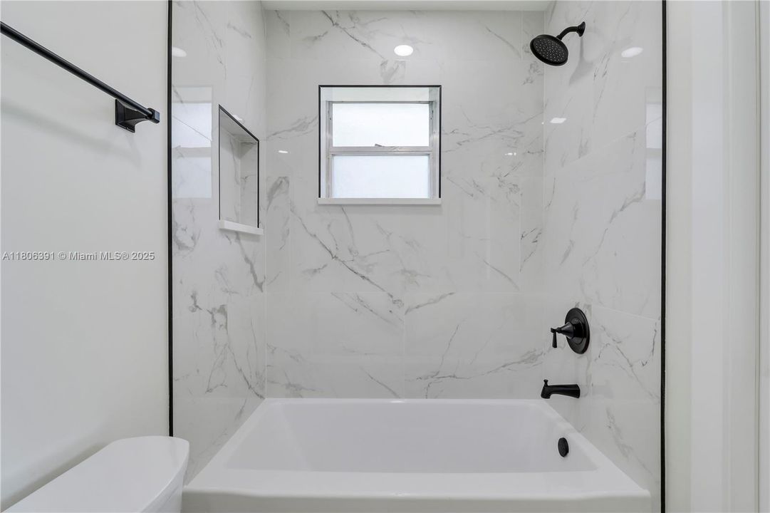 Vendido Recientemente: $769,500 (3 camas, 2 baños, 1434 Pies cuadrados)