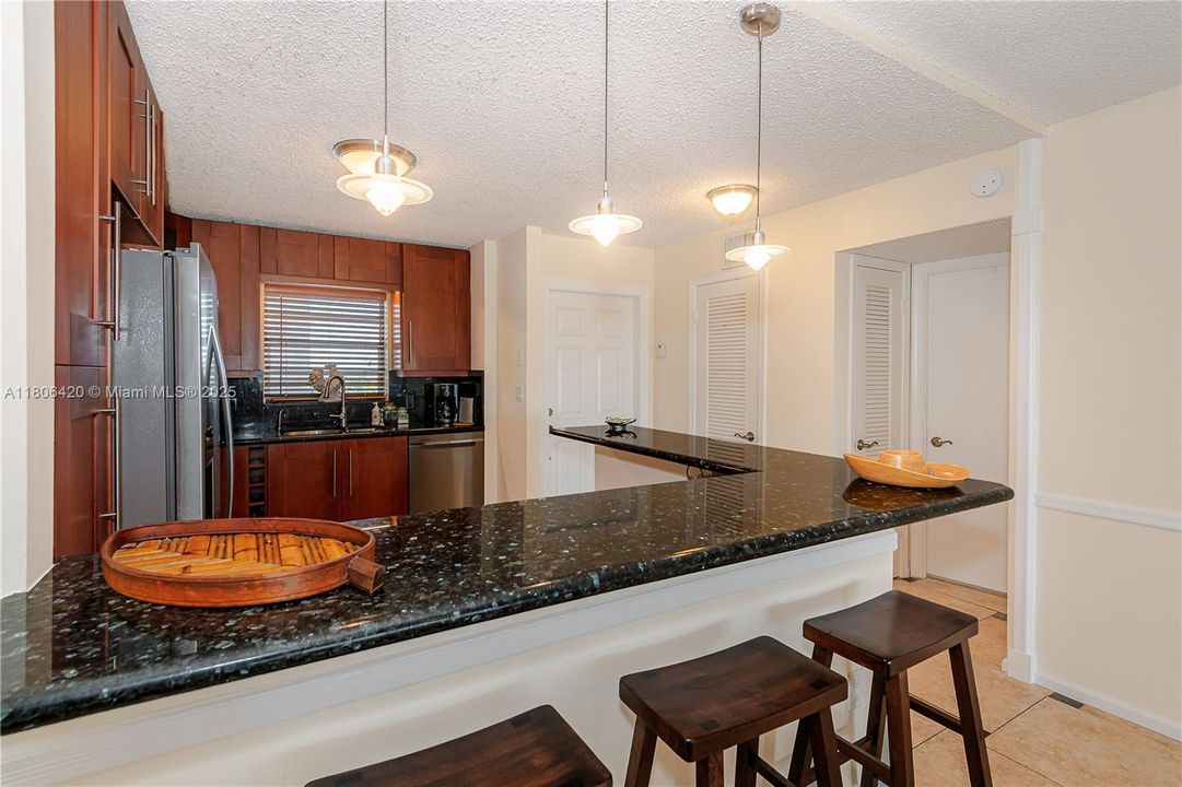 For Sale: $399,000 (2 beds, 2 baths, 1450 Square Feet)