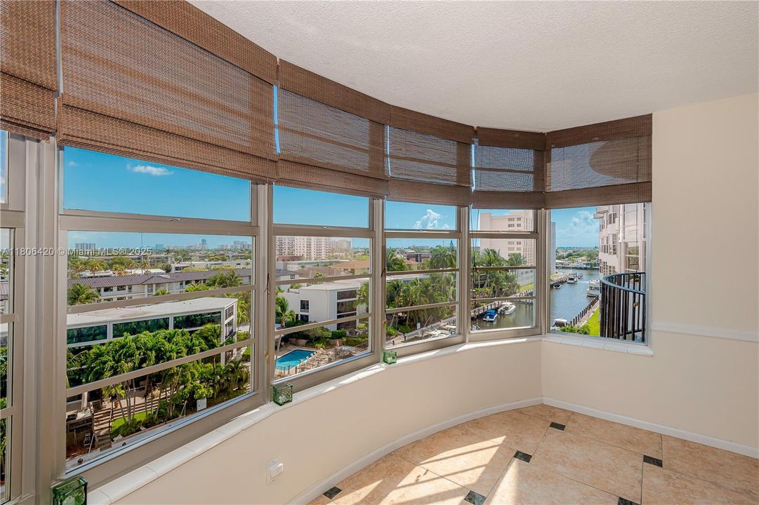 For Sale: $399,000 (2 beds, 2 baths, 1450 Square Feet)