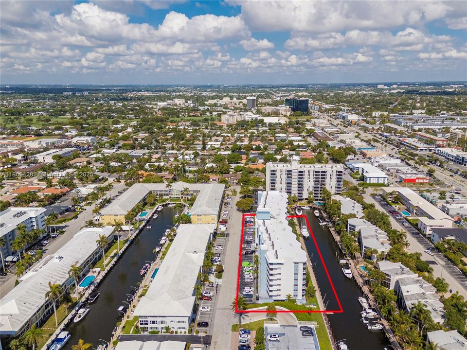 For Sale: $399,000 (2 beds, 2 baths, 1450 Square Feet)