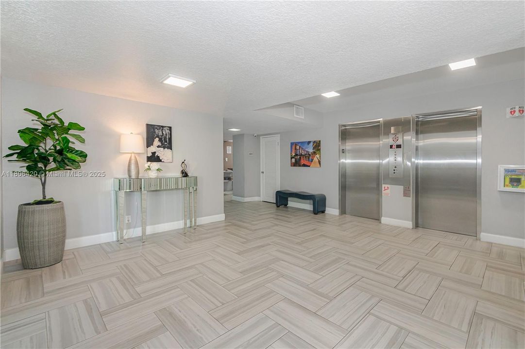 For Sale: $399,000 (2 beds, 2 baths, 1450 Square Feet)