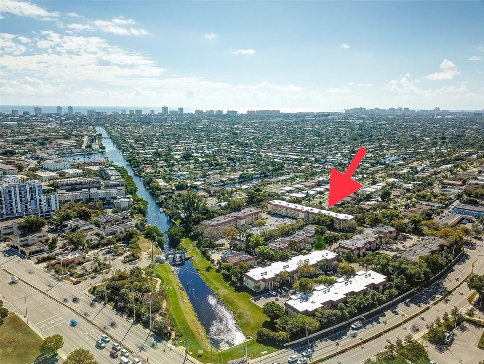 待售: $199,900 (2 贝兹, 2 浴室, 936 平方英尺)