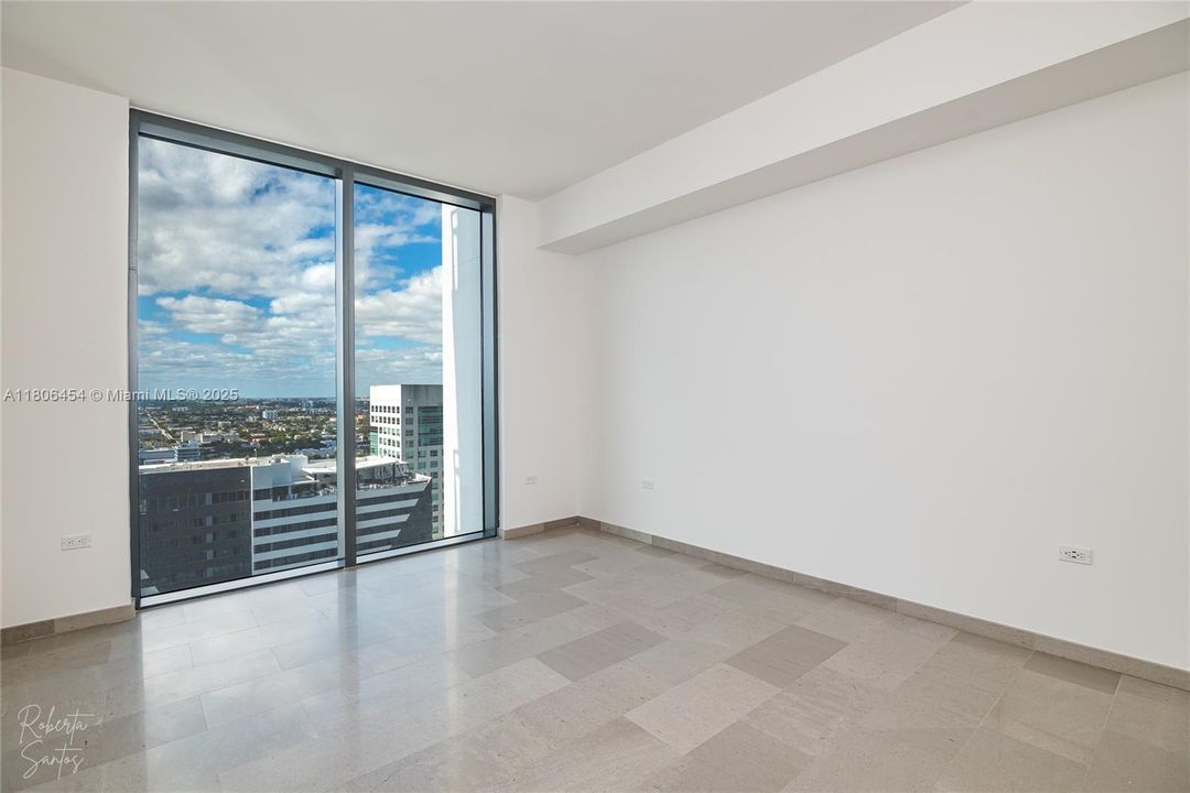 En Venta: $1,250,000 (2 camas, 2 baños, 1400 Pies cuadrados)