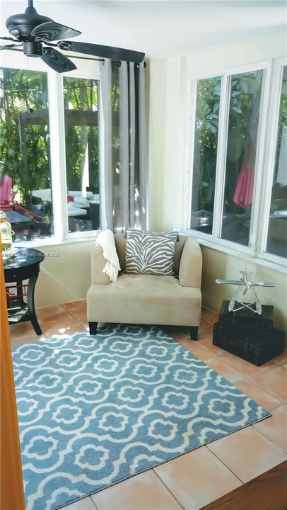 Recientemente alquilado: $5,600 (3 camas, 2 baños, 1259 Pies cuadrados)