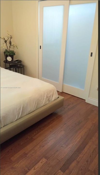 Recientemente alquilado: $5,600 (3 camas, 2 baños, 1259 Pies cuadrados)