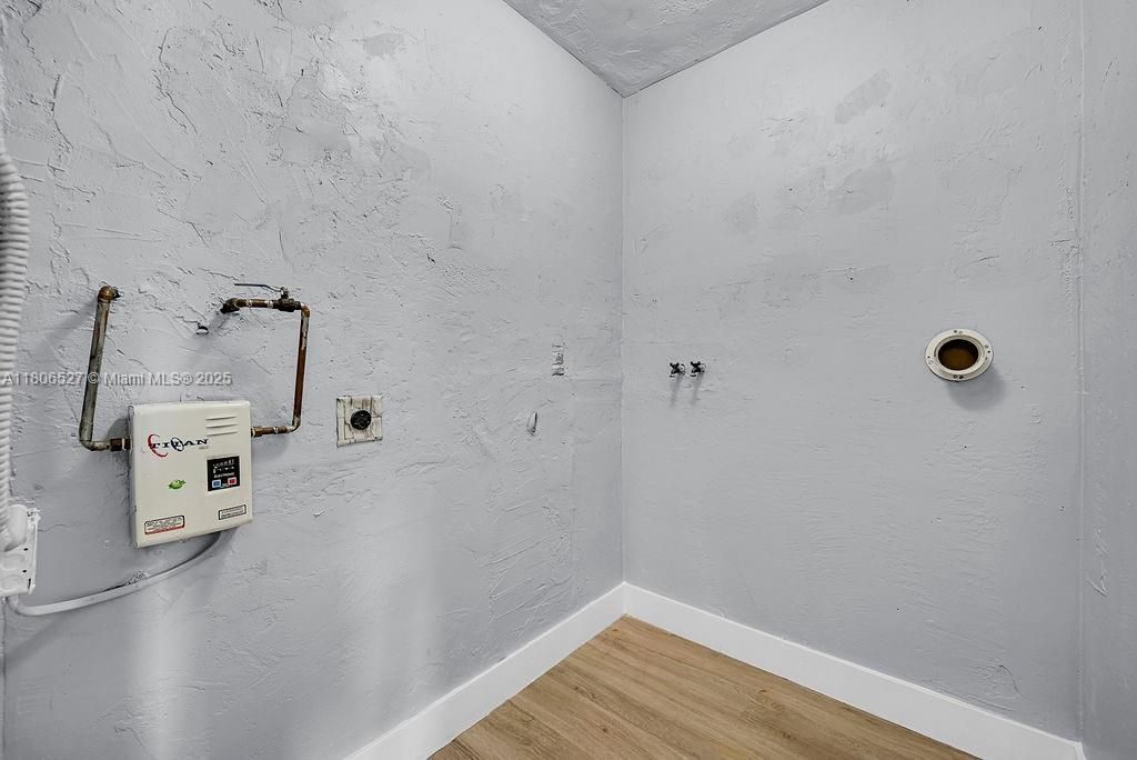 Vendido Recientemente: $624,000 (0 camas, 0 baños, 1620 Pies cuadrados)