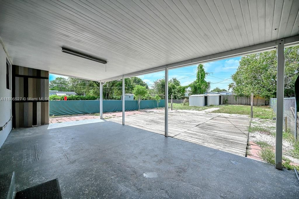 Vendido Recientemente: $624,000 (0 camas, 0 baños, 1620 Pies cuadrados)