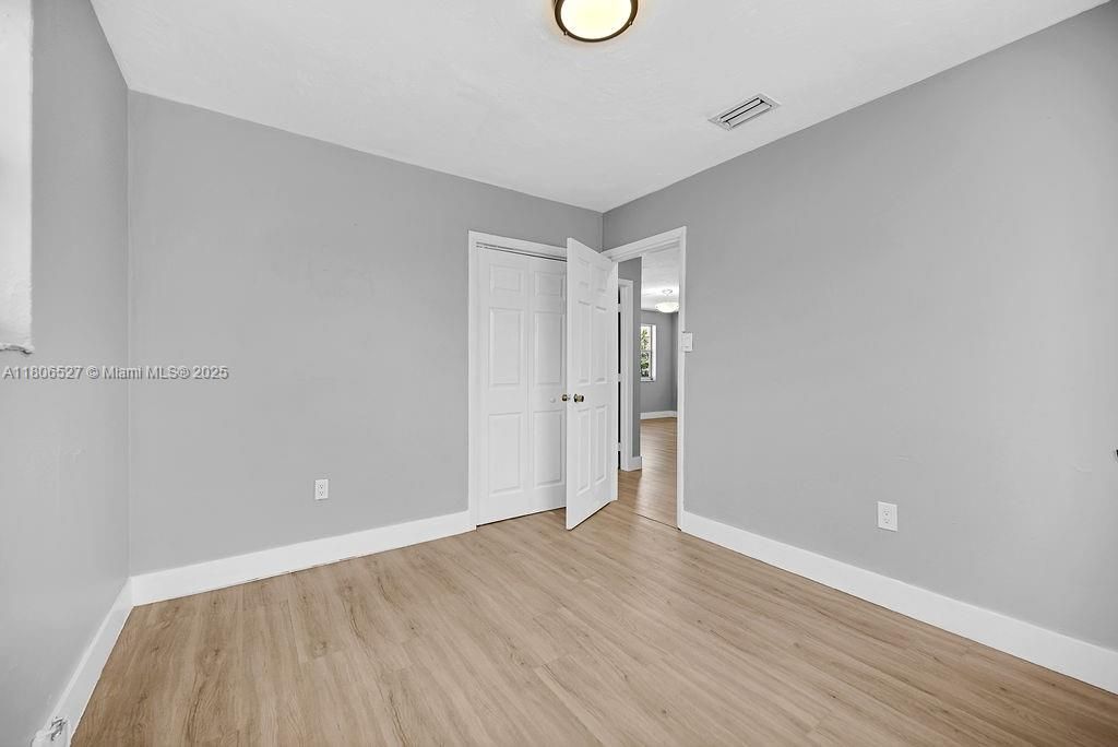 Vendido Recientemente: $624,000 (0 camas, 0 baños, 1620 Pies cuadrados)