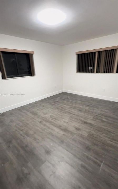 Recently Sold: $949,900 (0 beds, 0 baths, 2214 Square Feet)