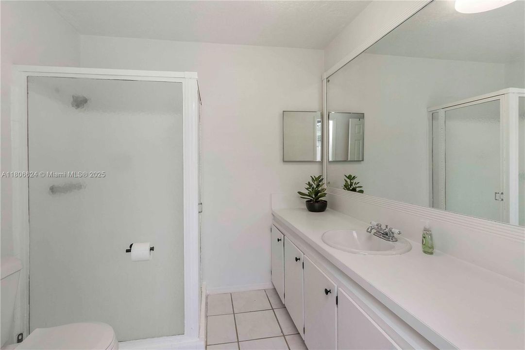 最近售出: $555,000 (3 贝兹, 2 浴室, 1580 平方英尺)