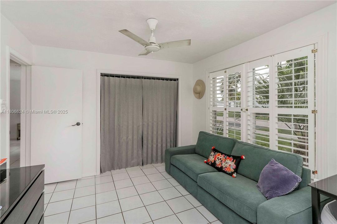 最近售出: $555,000 (3 贝兹, 2 浴室, 1580 平方英尺)