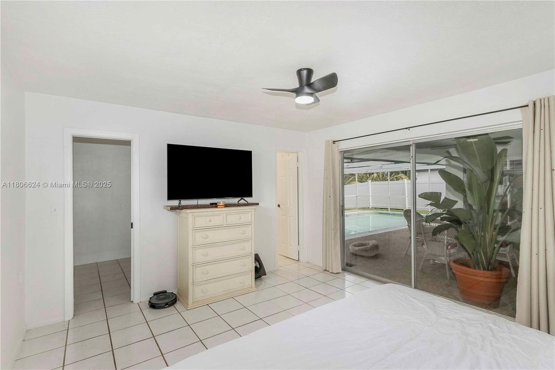 最近售出: $555,000 (3 贝兹, 2 浴室, 1580 平方英尺)