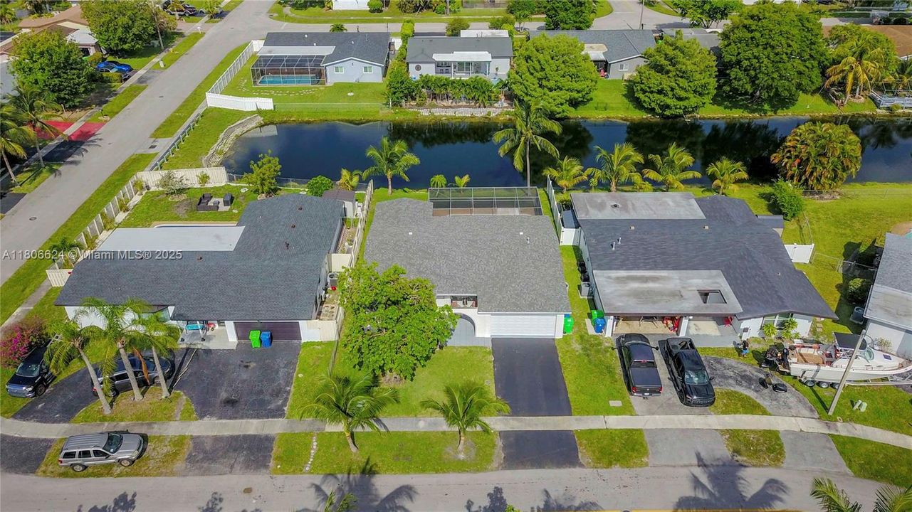 最近售出: $555,000 (3 贝兹, 2 浴室, 1580 平方英尺)