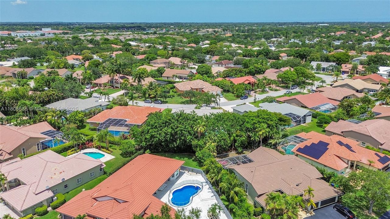 Active With Contract: $817,900 (4 beds, 3 baths, 2402 Square Feet)