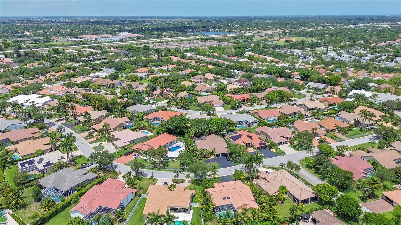 Active With Contract: $817,900 (4 beds, 3 baths, 2402 Square Feet)