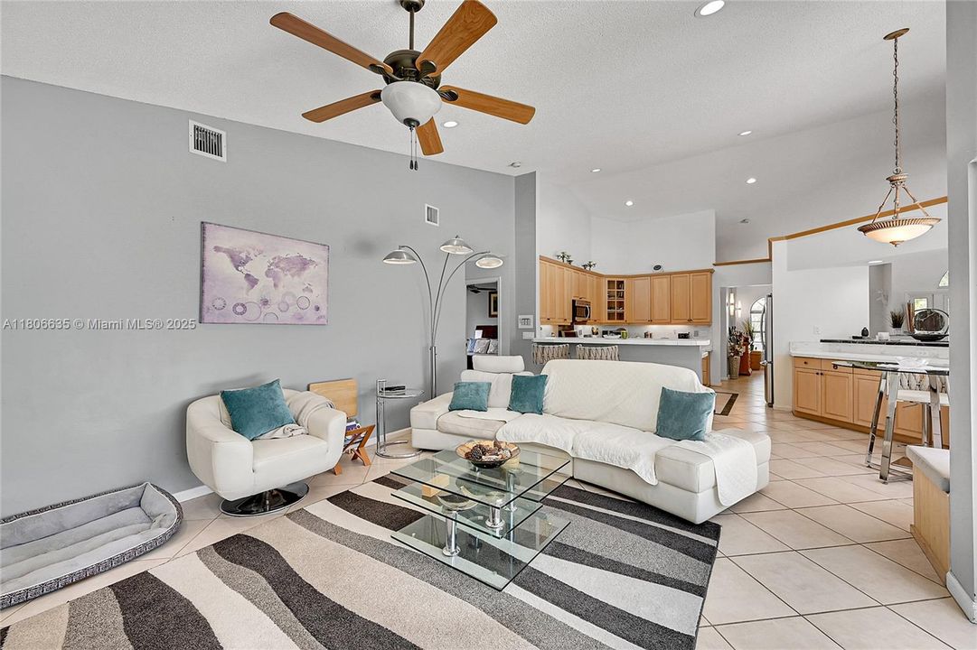 Active With Contract: $817,900 (4 beds, 3 baths, 2402 Square Feet)