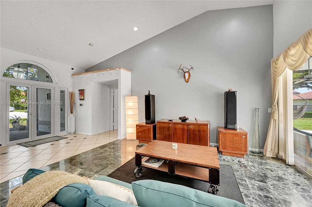 Active With Contract: $817,900 (4 beds, 3 baths, 2402 Square Feet)