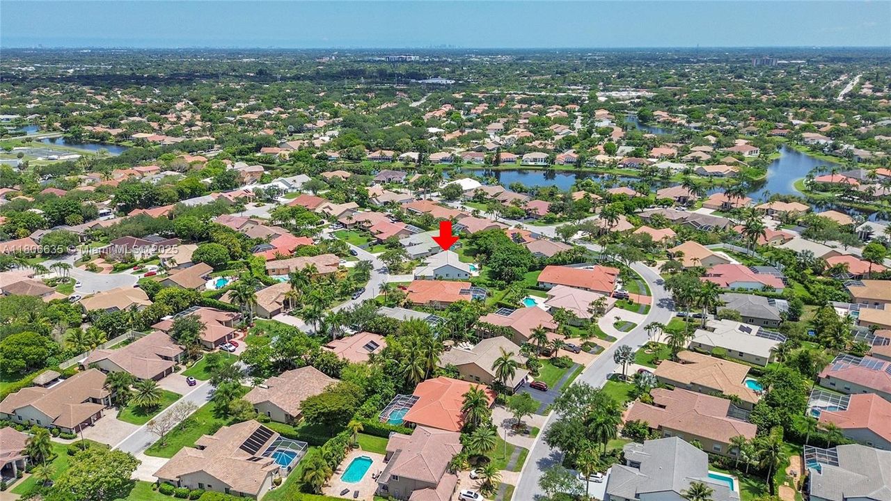 Active With Contract: $817,900 (4 beds, 3 baths, 2402 Square Feet)