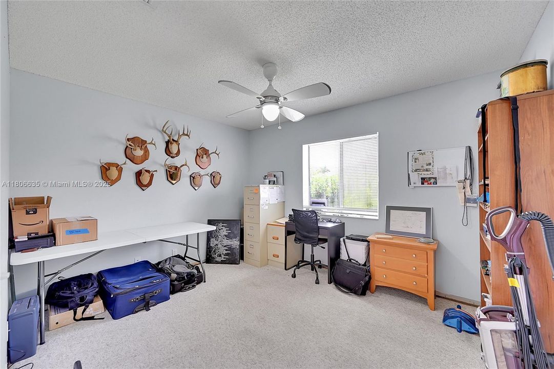 Active With Contract: $817,900 (4 beds, 3 baths, 2402 Square Feet)