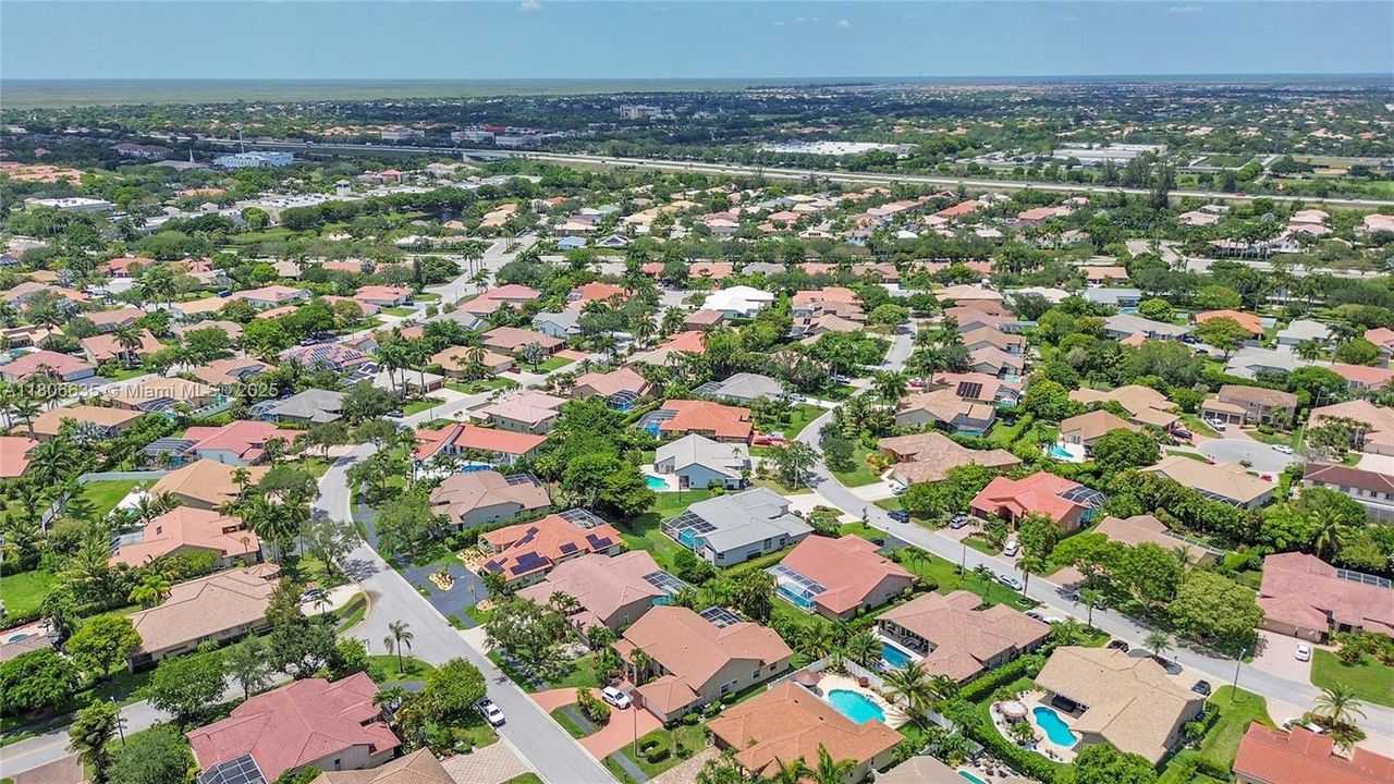 Active With Contract: $817,900 (4 beds, 3 baths, 2402 Square Feet)