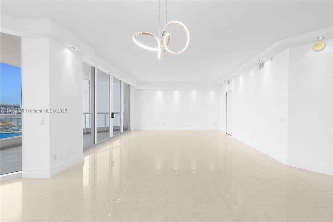 Недавно продано: $1,399,000 (3 спален, 3 ванн, 2733 Квадратных фут)