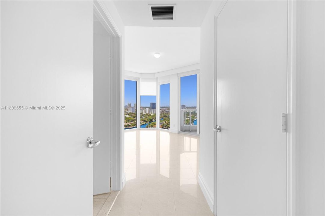 Недавно продано: $1,399,000 (3 спален, 3 ванн, 2733 Квадратных фут)