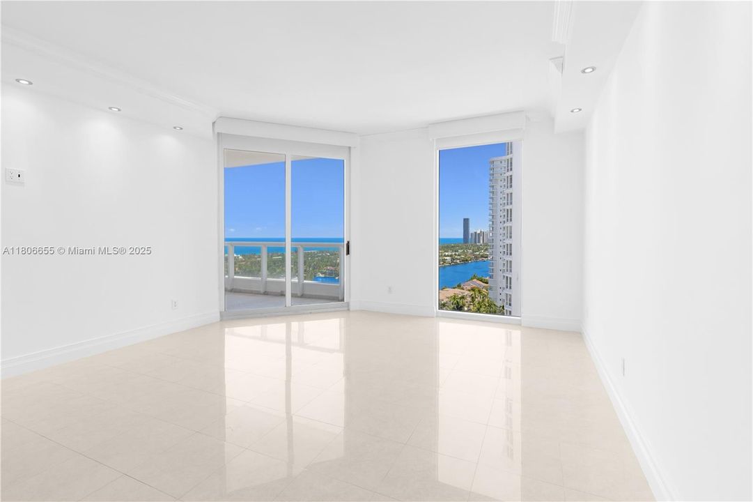 Недавно продано: $1,399,000 (3 спален, 3 ванн, 2733 Квадратных фут)