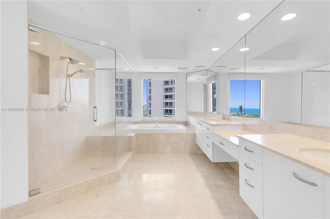 Недавно продано: $1,399,000 (3 спален, 3 ванн, 2733 Квадратных фут)