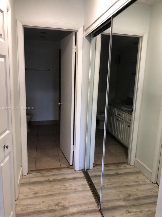 待售: $349,900 (2 贝兹, 2 浴室, 1106 平方英尺)