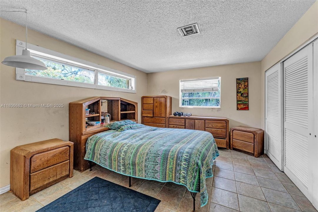 Recently Sold: $1,199,000 (3 beds, 3 baths, 2288 Square Feet)