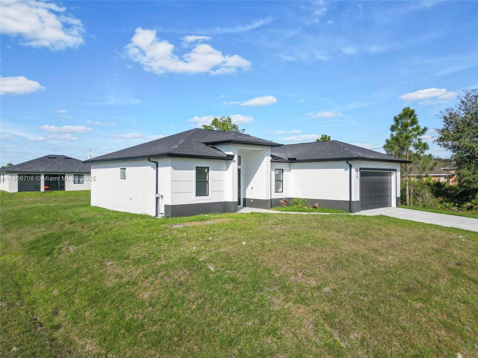 Recently Sold: $349,900 (3 beds, 2 baths, 1630 Square Feet)