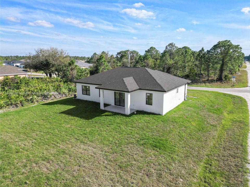 Recently Sold: $349,900 (3 beds, 2 baths, 1630 Square Feet)