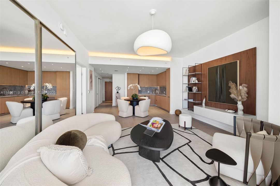 Vendido Recientemente: $1,453,500 (1 camas, 1 baños, 731 Pies cuadrados)