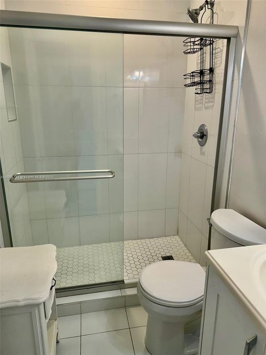 待售: $139,900 (1 贝兹, 1 浴室, 550 平方英尺)