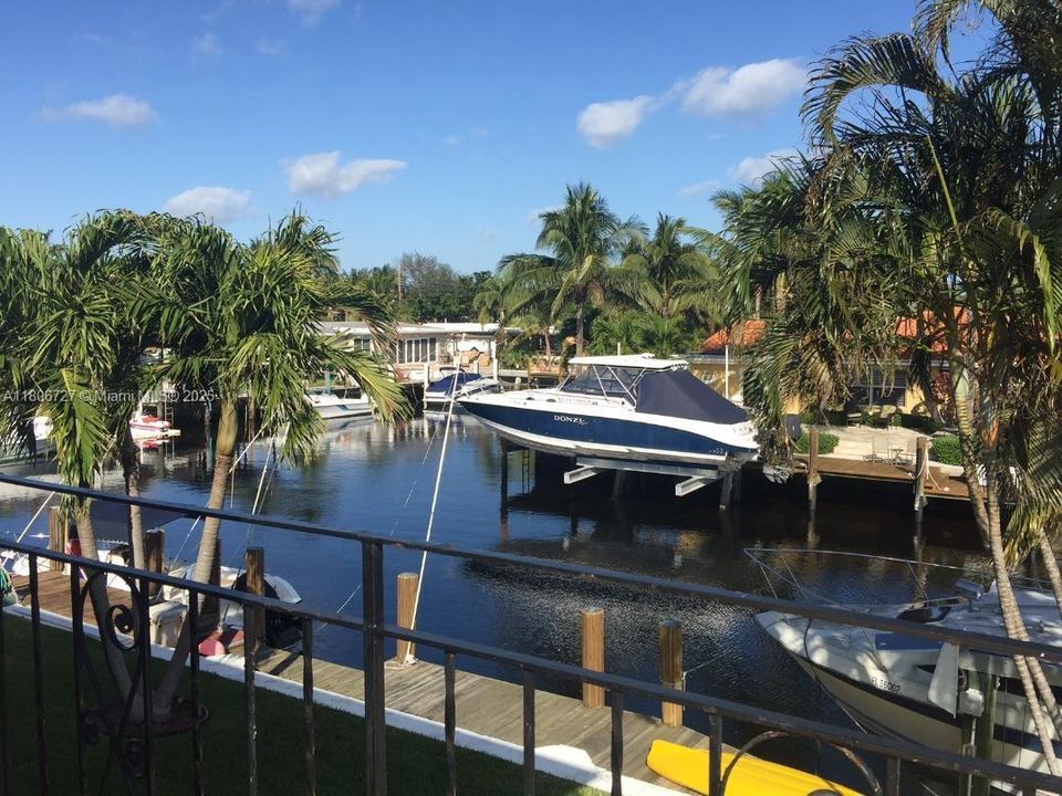 待售: $139,900 (1 贝兹, 1 浴室, 550 平方英尺)