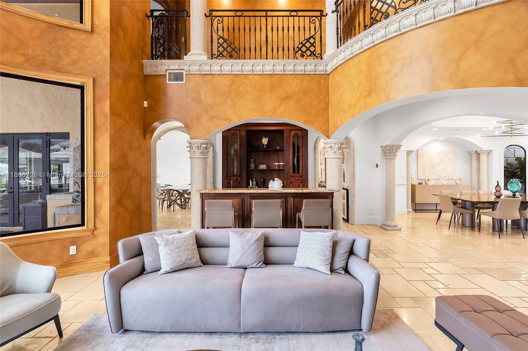 待售: $5,706,427 (6 贝兹, 7 浴室, 7286 平方英尺)