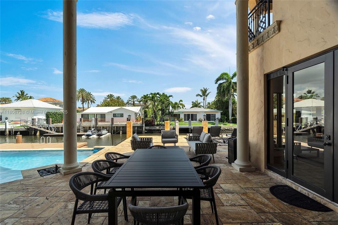 待售: $5,706,427 (6 贝兹, 7 浴室, 7286 平方英尺)