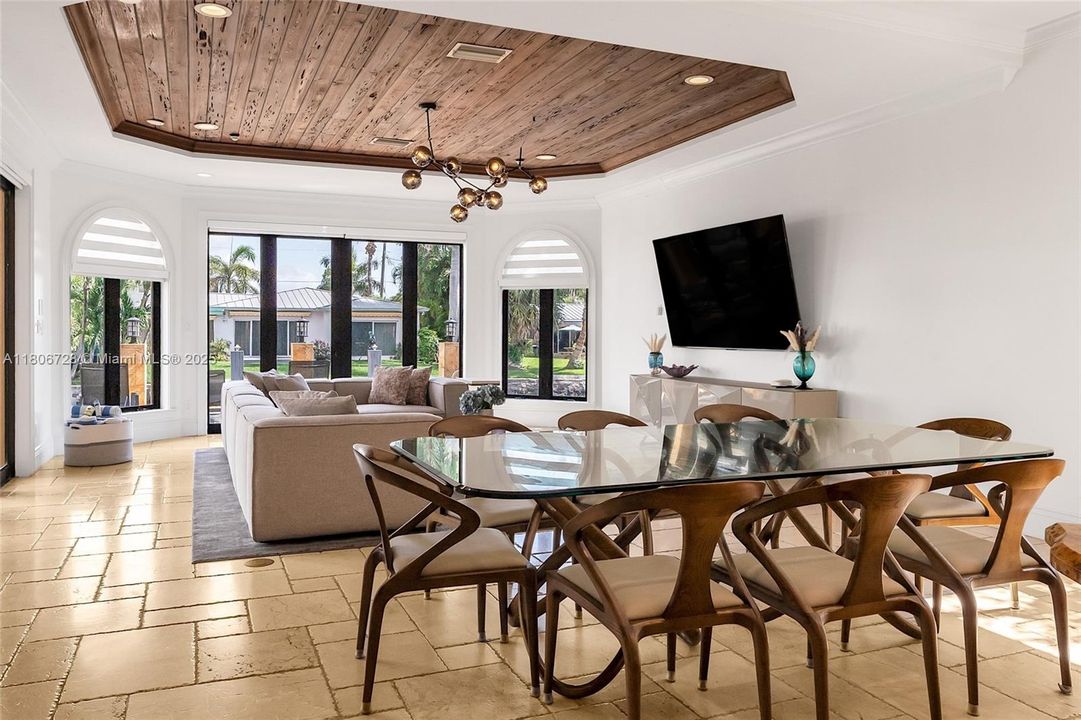 待售: $5,706,427 (6 贝兹, 7 浴室, 7286 平方英尺)