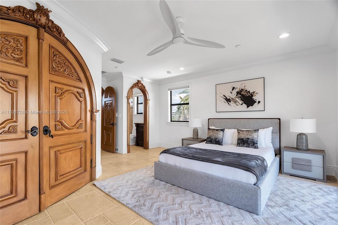 待售: $5,706,427 (6 贝兹, 7 浴室, 7286 平方英尺)