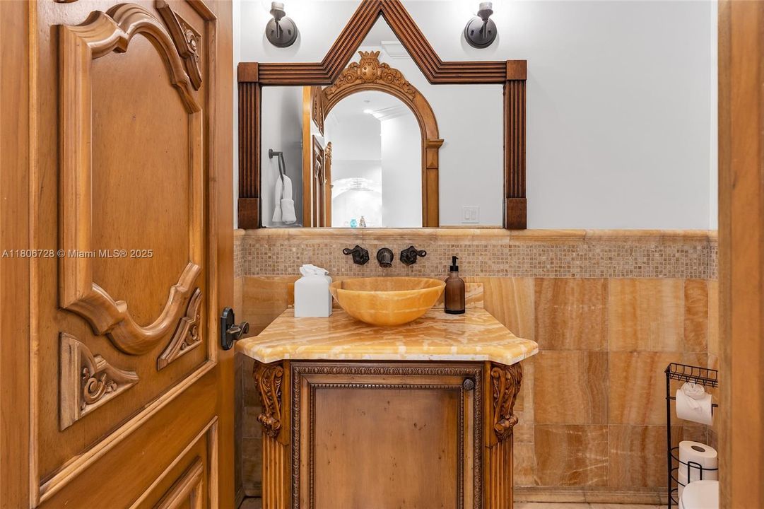 待售: $5,706,427 (6 贝兹, 7 浴室, 7286 平方英尺)